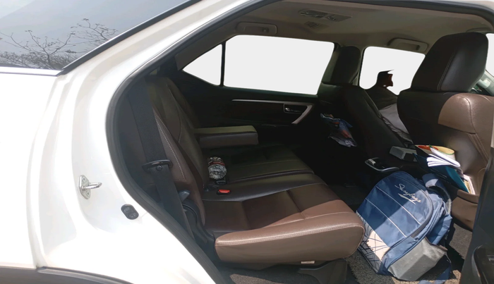 2018 Toyota Fortuner 2.8 4X2 MT, Diesel, Manual, 1,72,717 km, interior