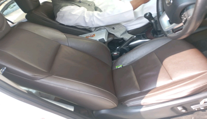 2018 Toyota Fortuner 2.8 4X2 MT, Diesel, Manual, 1,72,717 km, interior