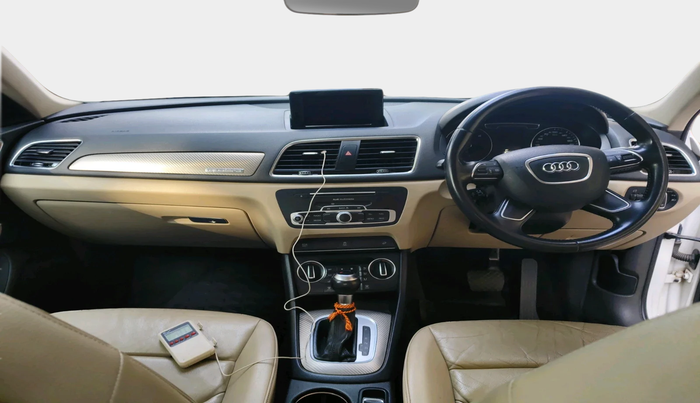 2016 Audi Q3 35 TDI Quattro, Diesel, Automatic, 1,40,197 km, interior