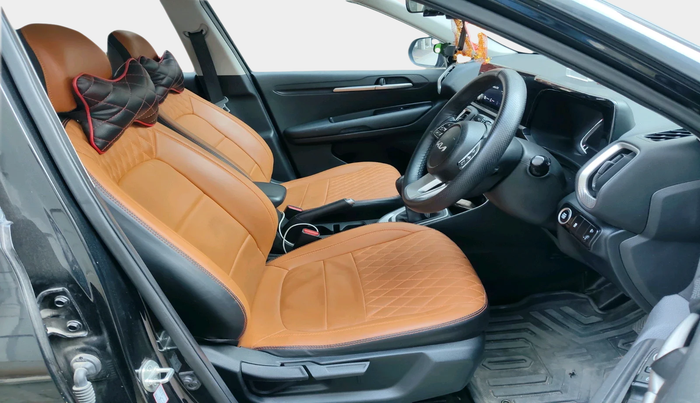 2023 KIA SONET HTK PLUS 1.0 IMT, Petrol, Manual, 19,600 km, interior