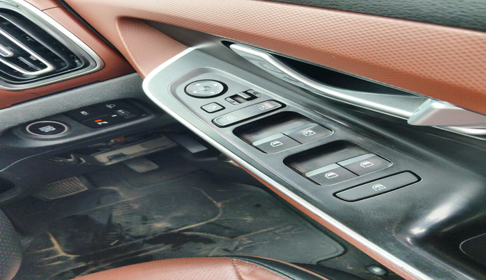 2021 Hyundai ALCAZAR 1.5 SIGNATURE (O) AT 6STR, Diesel, Automatic, 1,15,377 km, interior