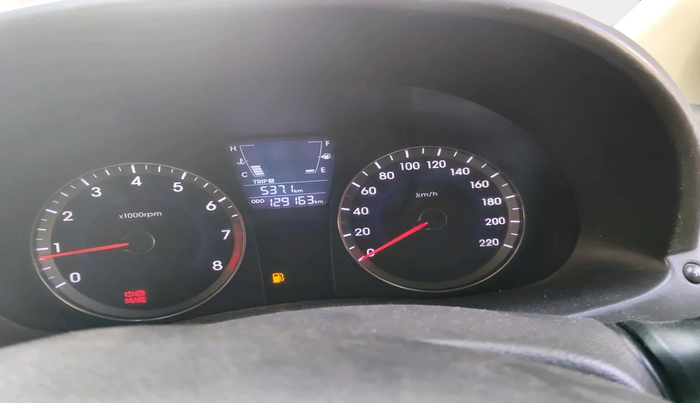 2011 Hyundai Verna FLUIDIC 1.4 VTVT, Petrol, Manual, 1,29,163 km, interior