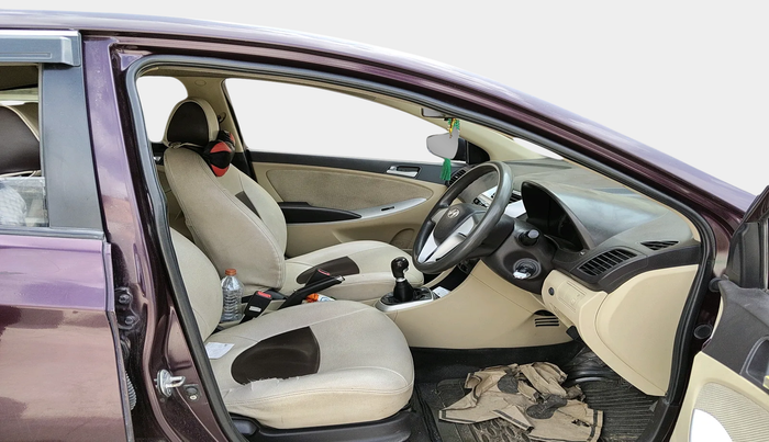 2011 Hyundai Verna FLUIDIC 1.4 VTVT, Petrol, Manual, 1,29,163 km, interior