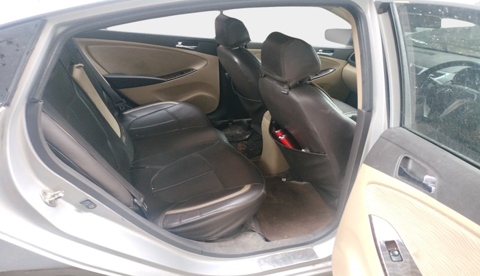2011 Hyundai Verna FLUIDIC 1.6 VTVT EX, Petrol, Manual, 82,237 km, interior