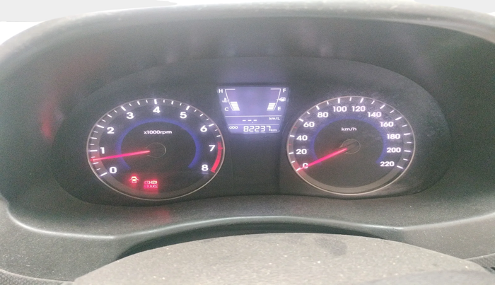 2011 Hyundai Verna FLUIDIC 1.6 VTVT EX, Petrol, Manual, 82,237 km, interior