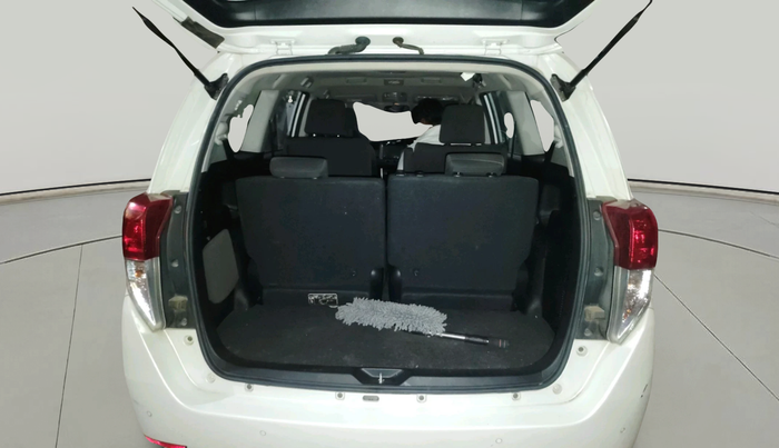 2023 Toyota Innova Crysta 2.4 GX 7STR, Diesel, Manual, 22,271 km, exterior