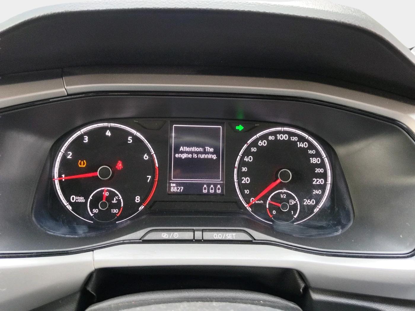 2024 Volkswagen TAIGUN HIGHLINE 1.0 TSI MT, Petrol, Manual, 8,827 km, interior