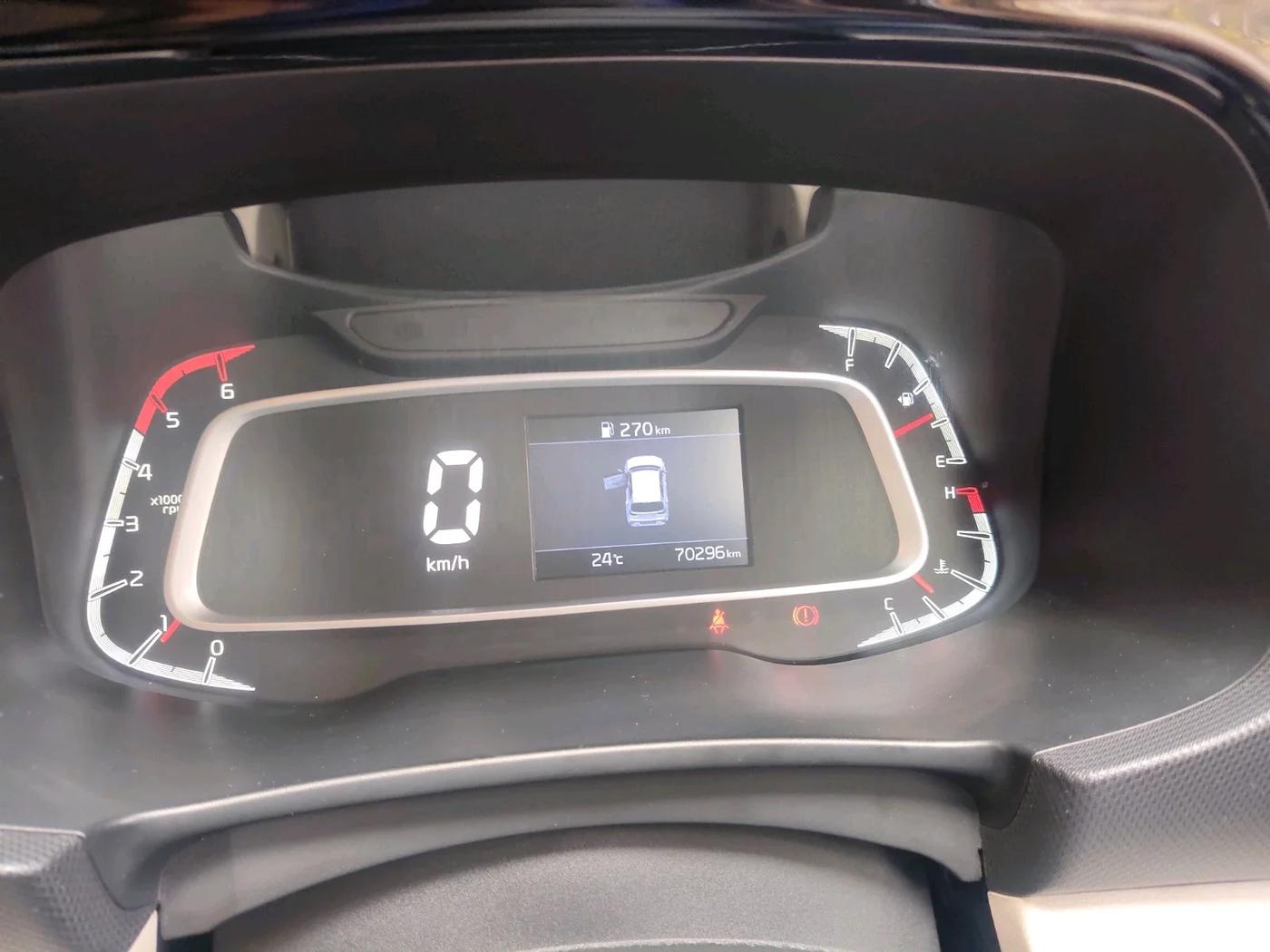 2020 KIA SONET HTX 1.5, Diesel, Manual, 70,296 km, interior