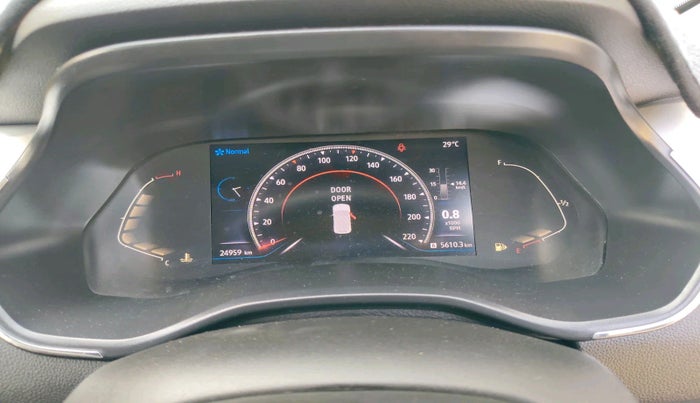 2024 Renault Kiger RXZ MT, Petrol, Manual, 24,959 km, interior