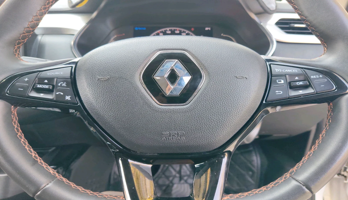 2024 Renault Kiger RXZ MT, Petrol, Manual, 24,959 km, interior