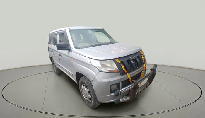 2017 Mahindra TUV300 T4 PLUS, Diesel, Manual, 1,02,923 km, exterior