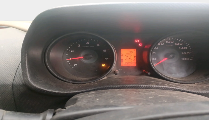 2017 Mahindra TUV300 T4 PLUS, Diesel, Manual, 1,02,923 km, interior