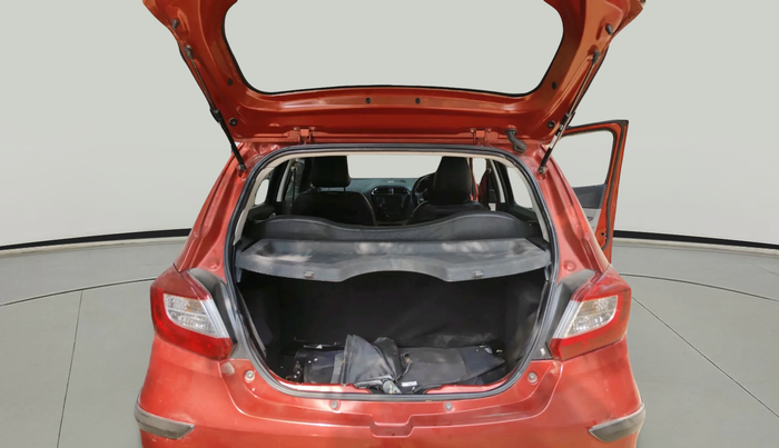 2018 Tata Tiago XZA PETROL, Petrol, Automatic, 1,23,872 km, exterior