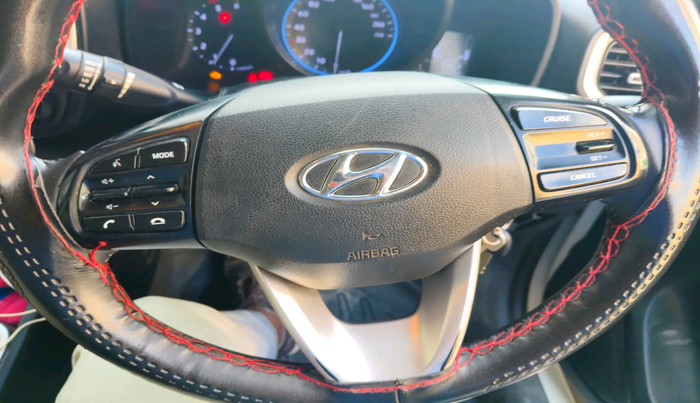 2020 Hyundai VENUE SX 1.5 CRDI, Diesel, Manual, 1,56,829 km, interior