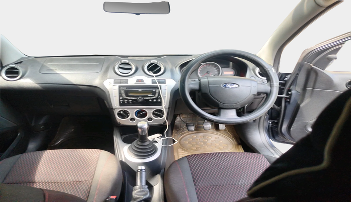 2012 Ford Figo TITANIUM 1.4 DIESEL, Diesel, Manual, 1,02,754 km, interior