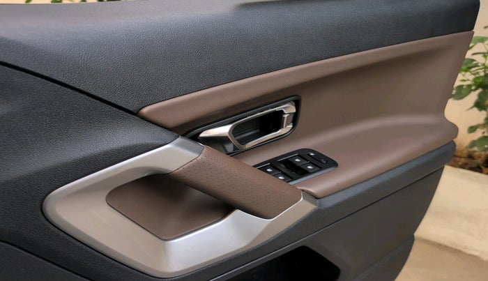 2021 Tata Harrier XZ PLUS 2.0L, Diesel, Manual, 93,997 km, interior