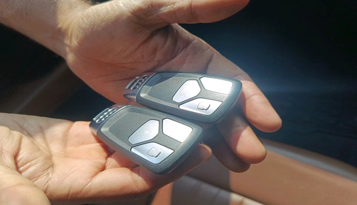 2021 Audi Q5 Technology 45 TFSI, Petrol, Automatic, 21,507 km, interior