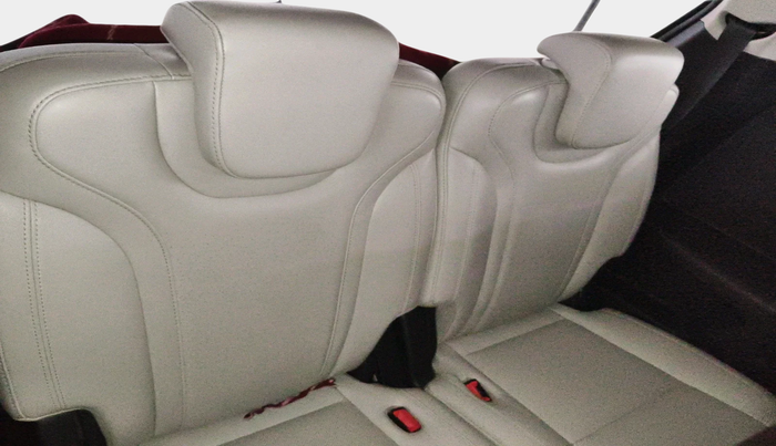 2021 Mahindra XUV700 AX 7 LUXURY P AT 7 STR, Petrol, Automatic, 49,766 km, interior