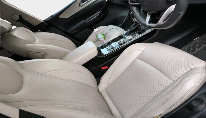 2021 Mahindra XUV700 AX 7 LUXURY P AT 7 STR, Petrol, Automatic, 49,766 km, interior