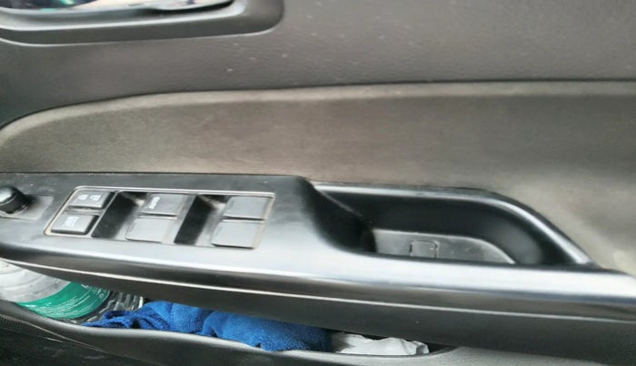 2014 Maruti Swift VXI, Petrol, Manual, 26,000 km, interior