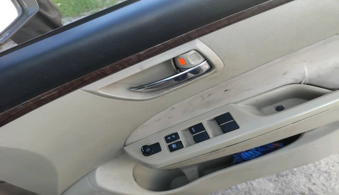 2013 Maruti Swift Dzire ZDI, Diesel, Manual, 1,69,512 km, interior