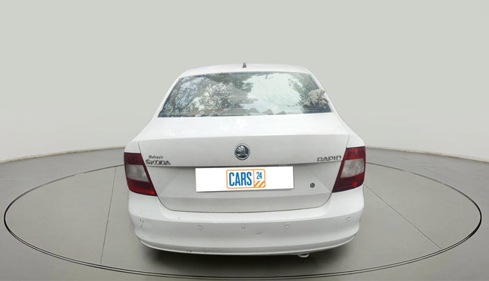 2014 Skoda Rapid ELEGANCE 1.6 TDI CR MT, Diesel, Manual, 99,957 km, exterior
