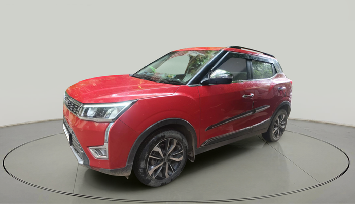2021 Mahindra XUV300 W8 (O) 1.5 DIESEL, Diesel, Manual, 77,886 km, exterior