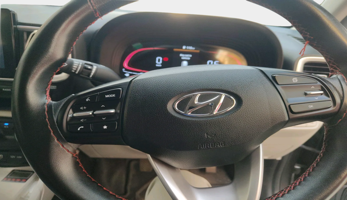 2025 Hyundai VENUE S(O) 1.2, Petrol, Manual, 24,639 km, interior