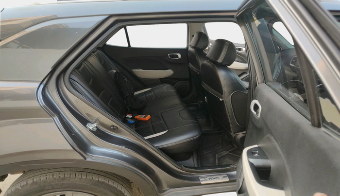 2025 Hyundai VENUE S(O) 1.2, Petrol, Manual, 24,639 km, interior