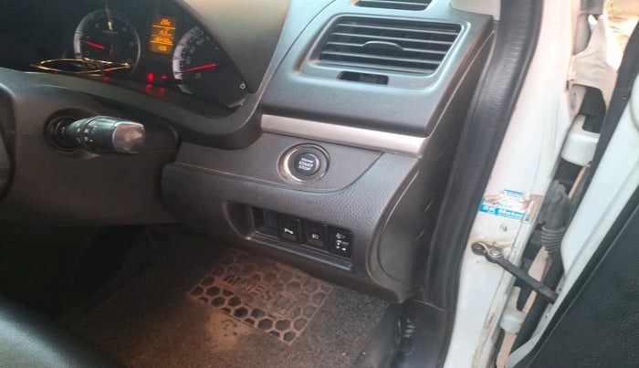 2017 Maruti Swift ZDI, Diesel, Manual, 1,30,430 km, interior