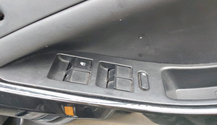 2024 Tata NEXON Creative Plus S 1.2 Revotron 6AMT Dark Edition, Petrol, Automatic, 20,670 km, interior