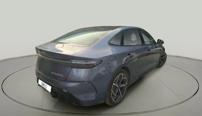 2024 BYD Seal  Premium, Electric, Automatic, 29,000 km, exterior