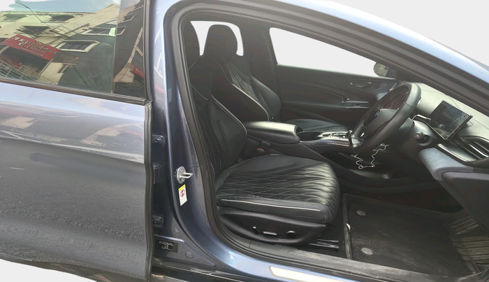 2024 BYD Seal  Premium, Electric, Automatic, 29,000 km, interior