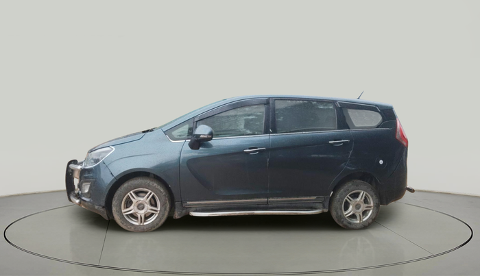 2018 Mahindra MARAZZO M6 8 STR, Diesel, Manual, 2,11,397 km, exterior