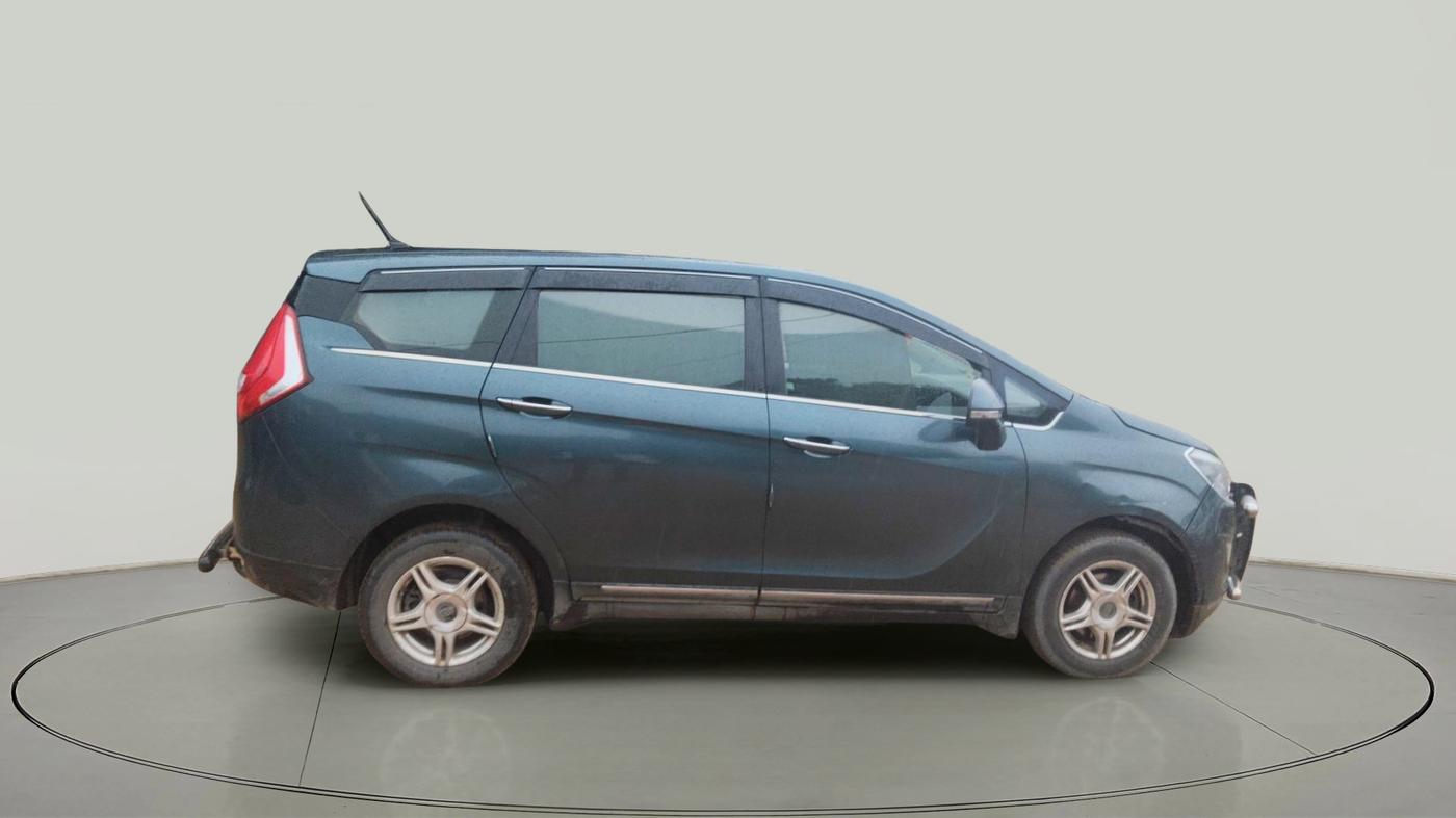 2018 Mahindra MARAZZO M6 8 STR, Diesel, Manual, 2,11,800 km, exterior