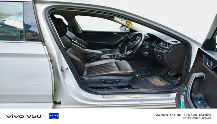 2020 Skoda Superb L&K 2.0 TSI AT, Petrol, Automatic, 1,03,198 km, interior