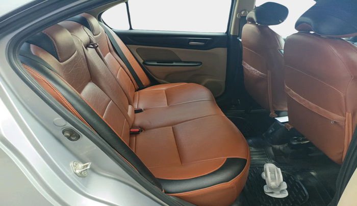 2020 Honda Amaze 1.5L I-DTEC S, Diesel, Manual, 1,43,733 km, interior