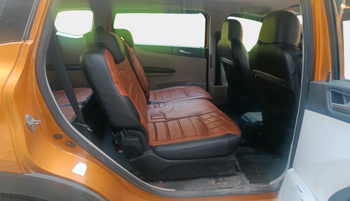 2019 Renault TRIBER RXZ, Petrol, Manual, 74,776 km, interior