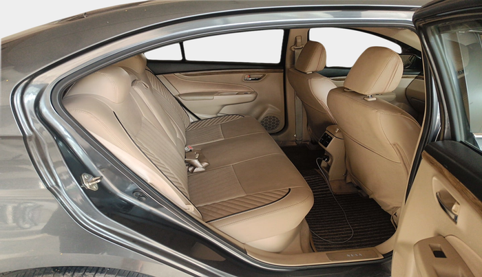 2022 Maruti Ciaz SIGMA 1.5 SHVS MT  PETROL, Petrol, Manual, 32,104 km, interior