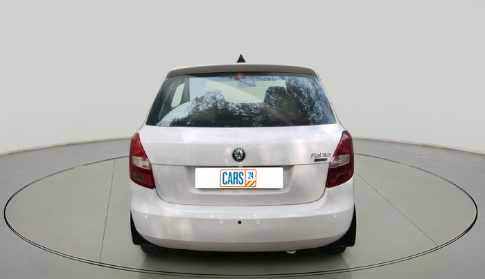 2011 Skoda Fabia ELEGANCE 1.2 MPI, Petrol, Manual, 1,16,694 km, exterior