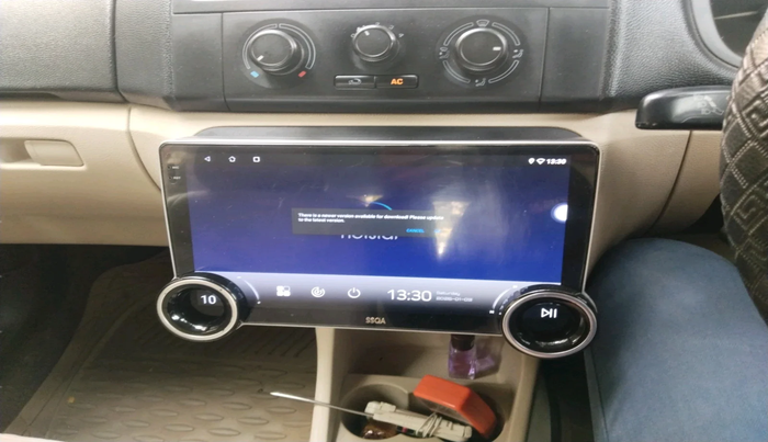 2011 Skoda Fabia ELEGANCE 1.2 MPI, Petrol, Manual, 1,16,694 km, interior