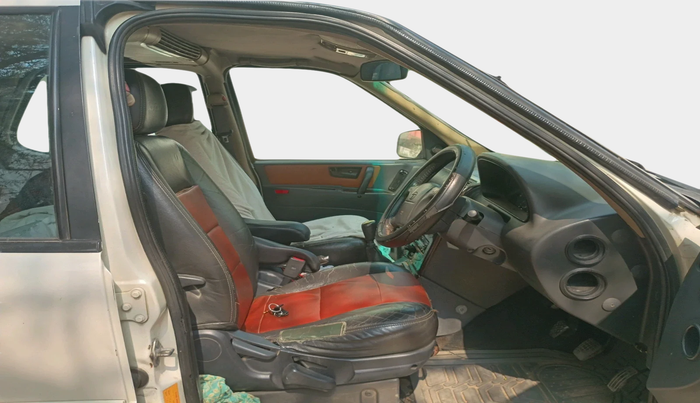2012 Tata Safari 4X2 VX DICOR, Diesel, Manual, 2,19,756 km, interior