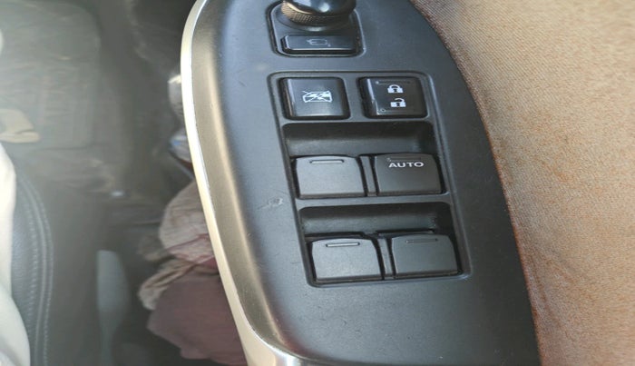 2017 Maruti Baleno ALPHA PETROL 1.2, Petrol, Manual, 1,11,899 km, interior