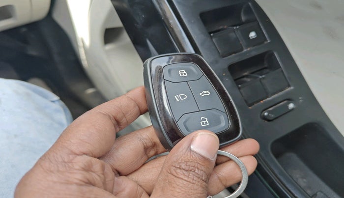 2022 Tata NEXON XZ PLUS (PREMIUM) PETROL, Petrol, Manual, 39,335 km, interior