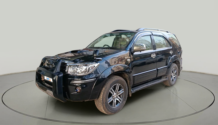 2010 Toyota Fortuner 3.0 4X4 MT, Diesel, Manual, 1,92,113 km, exterior