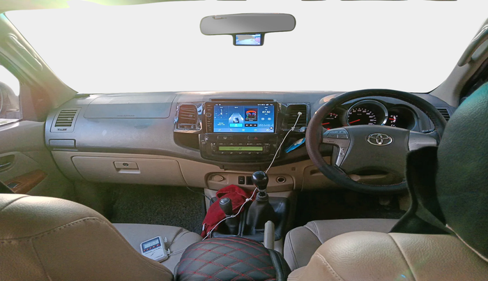 2010 Toyota Fortuner 3.0 4X4 MT, Diesel, Manual, 1,92,113 km, interior