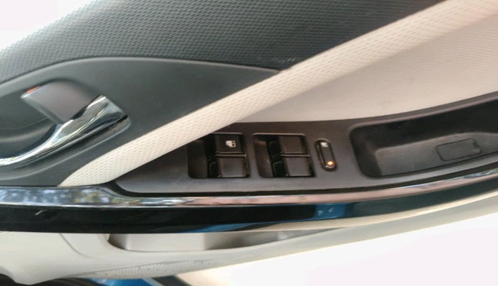 2020 Tata NEXON XZ PLUS PETROL, Petrol, Manual, 56,992 km, interior