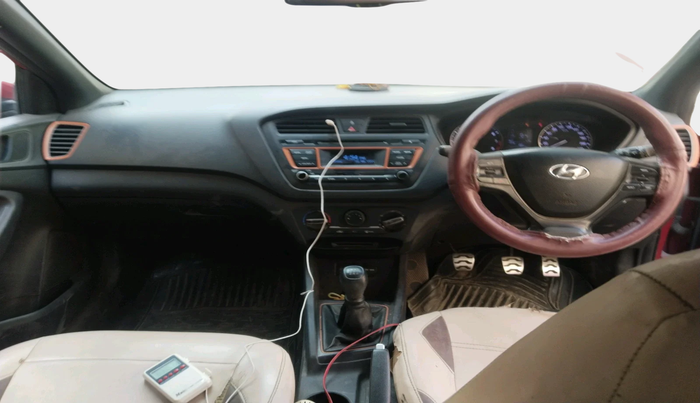 2015 Hyundai i20 Active 1.2 S, Petrol, Manual, 1,54,692 km, interior