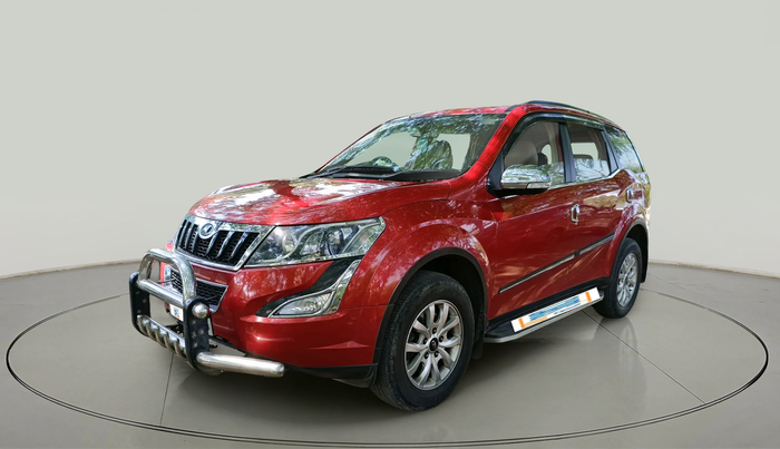 2016 Mahindra XUV500 W8, Diesel, Manual, 1,23,224 km, exterior