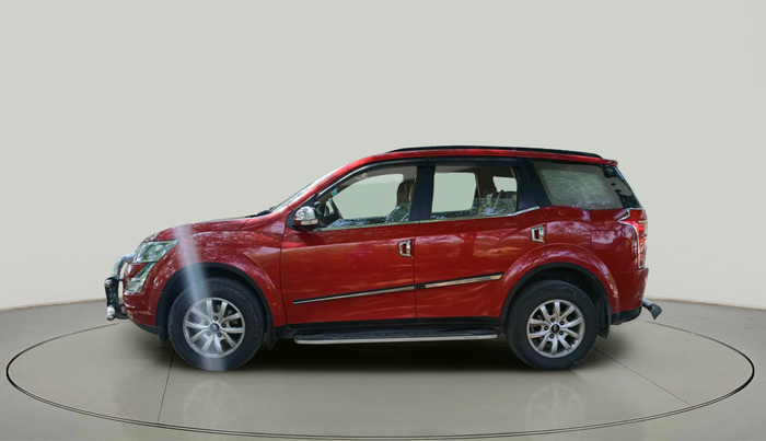 2016 Mahindra XUV500 W8, Diesel, Manual, 1,23,224 km, exterior